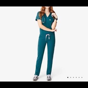 Figs Caribbean Blue YOLA